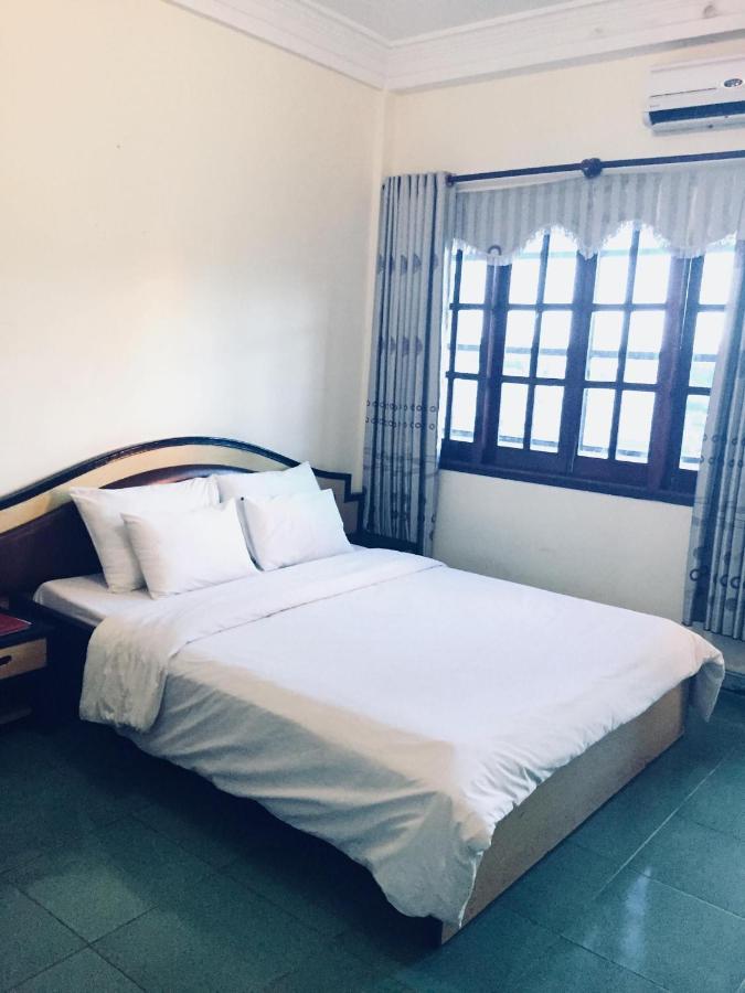 Hung Vuong Hotel Pleiku Extérieur photo