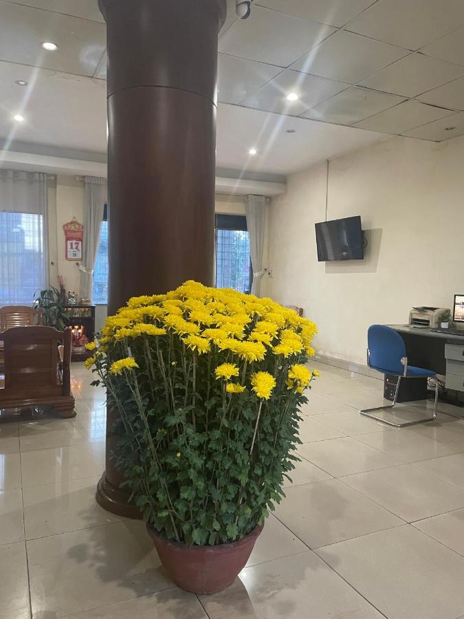 Hung Vuong Hotel Pleiku Extérieur photo