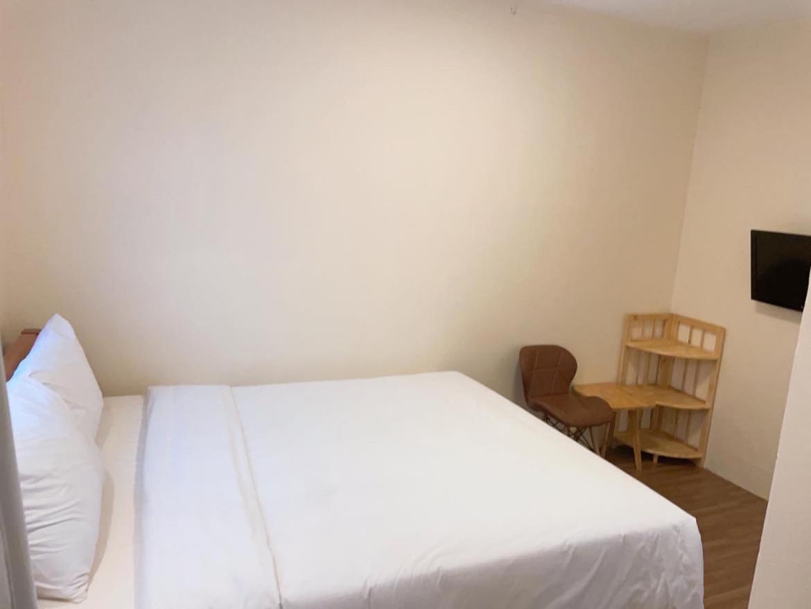 Hung Vuong Hotel Pleiku Extérieur photo