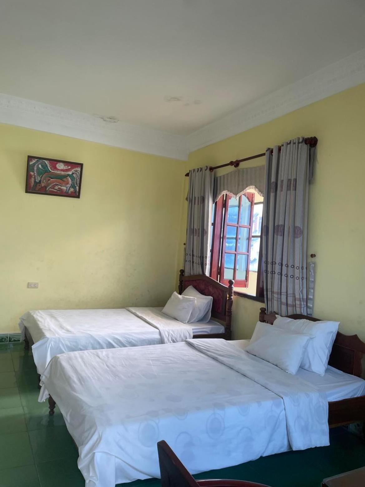 Hung Vuong Hotel Pleiku Extérieur photo